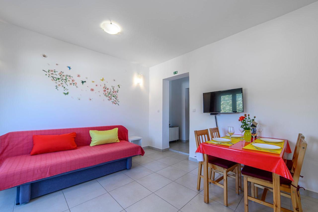 Apartments Kardum ชิเบนิก ภายนอก รูปภาพ
